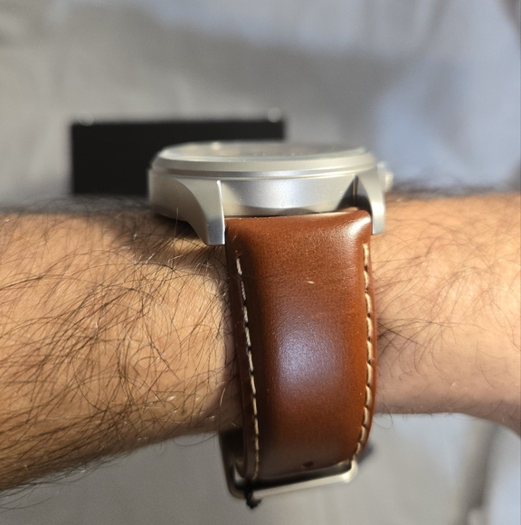 Orient Defender RA-AK0405Y10B Automatic Watch with Salmon dial - Picture 4 of 8